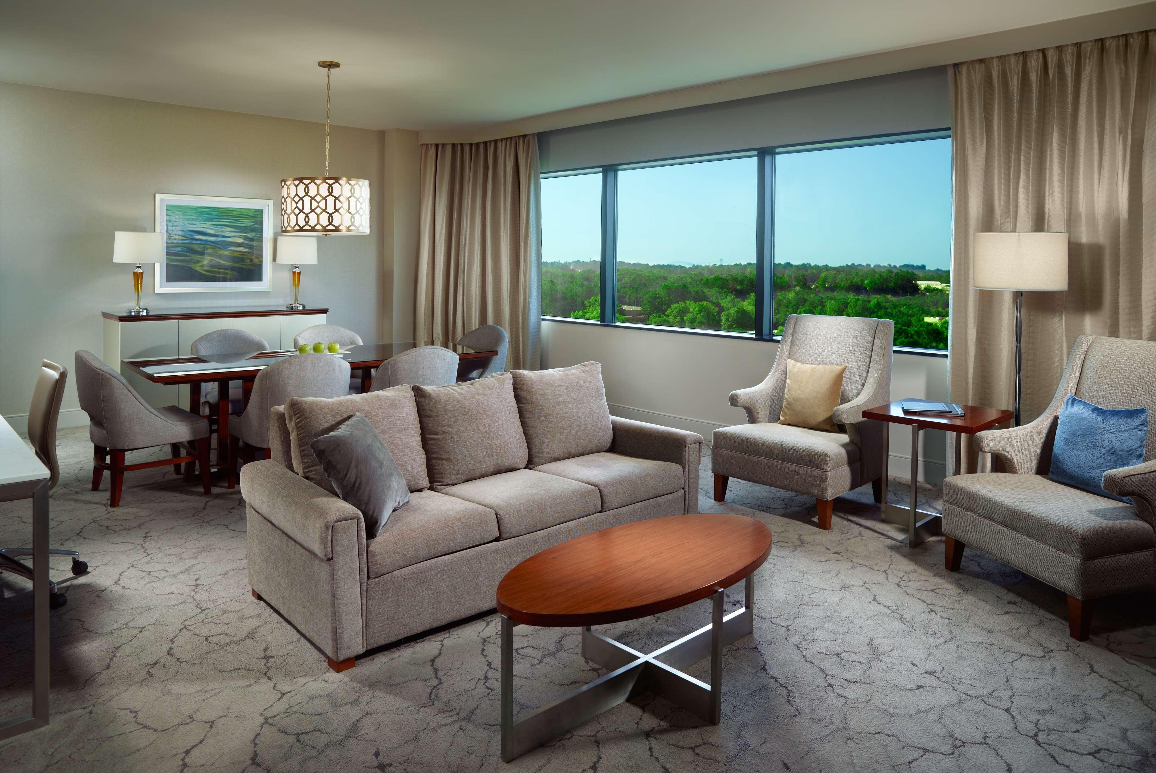 Hilton Atlanta Northeast Hotel Norcross Exterior foto