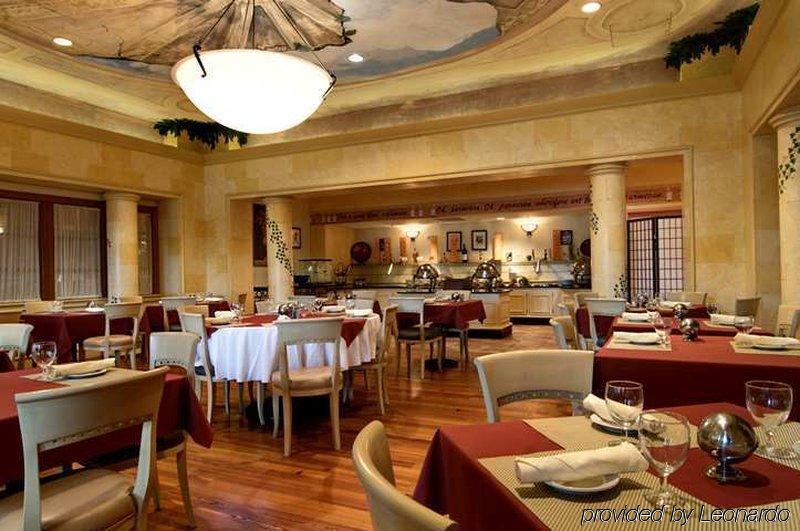 Hilton Atlanta Northeast Hotel Norcross Restaurant foto